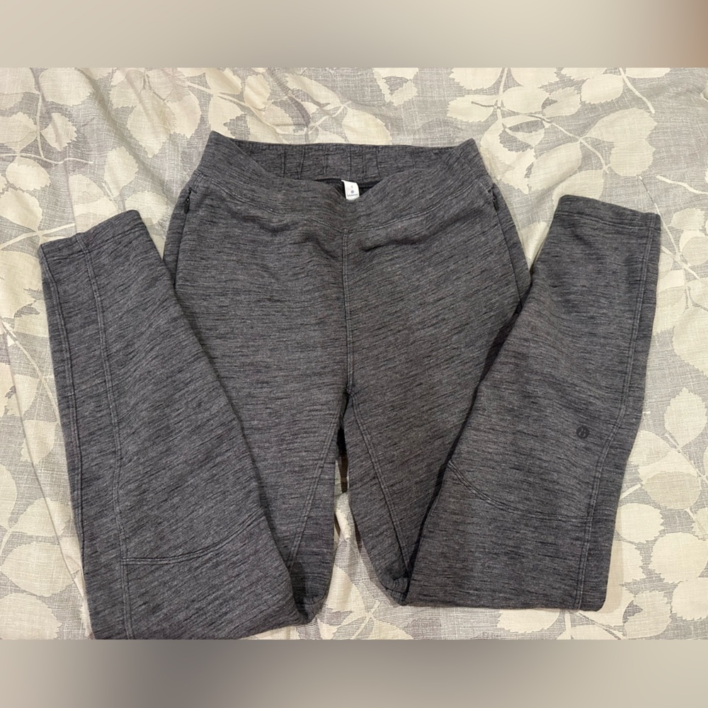 Lululemon joggers - size 4